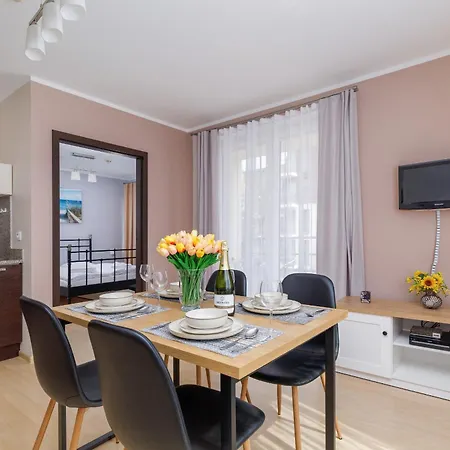 Nautilus Promenade By Renters *