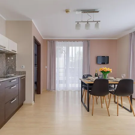 Nautilus Promenade By Renters *